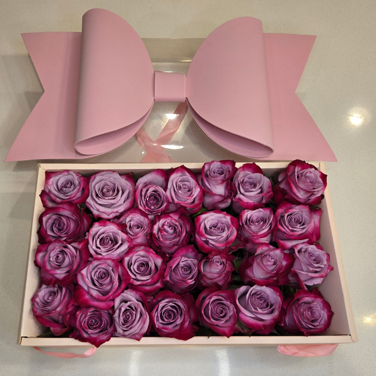 Valentine’s Day Pink Rose Box